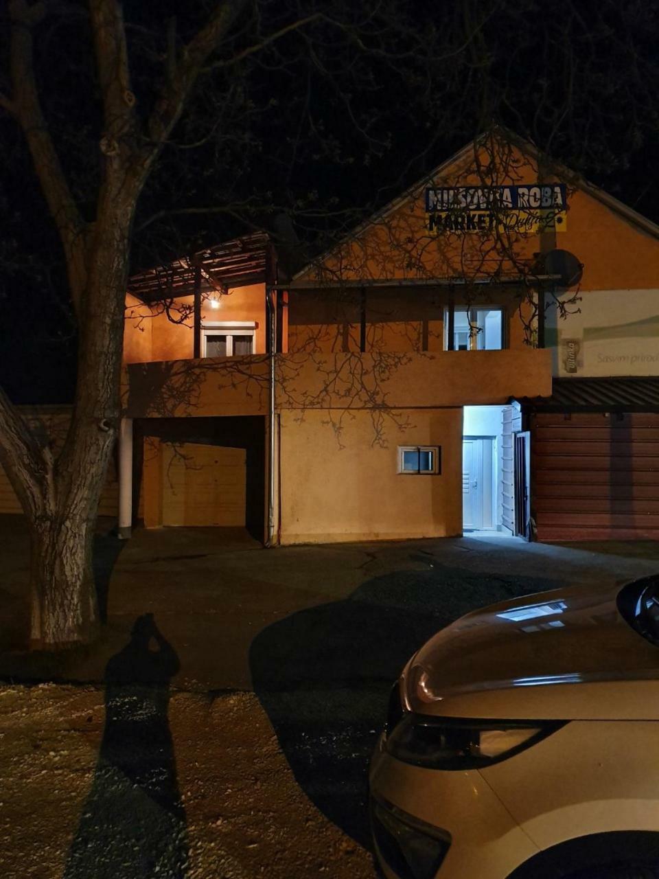 Apartman Markovic Bosanski Samac Exteriör bild